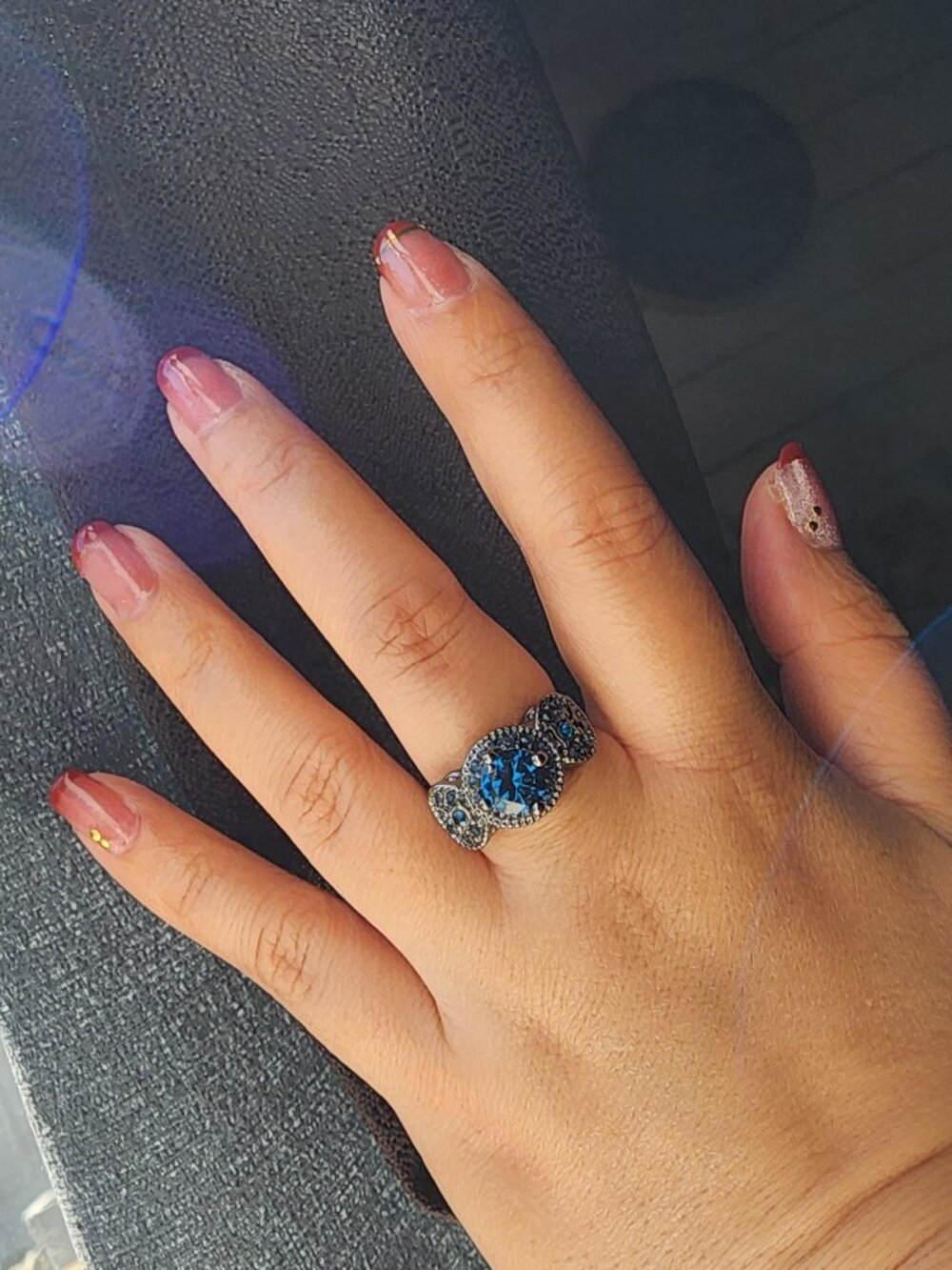 Vintage Inspired Blue Crystal Ring Elegant Silver-Tone – (Size 7) - Picture 5 of 6